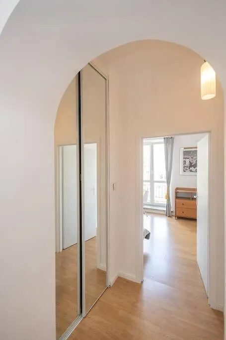 Spacious Apt In Heart Of ורשה דירה